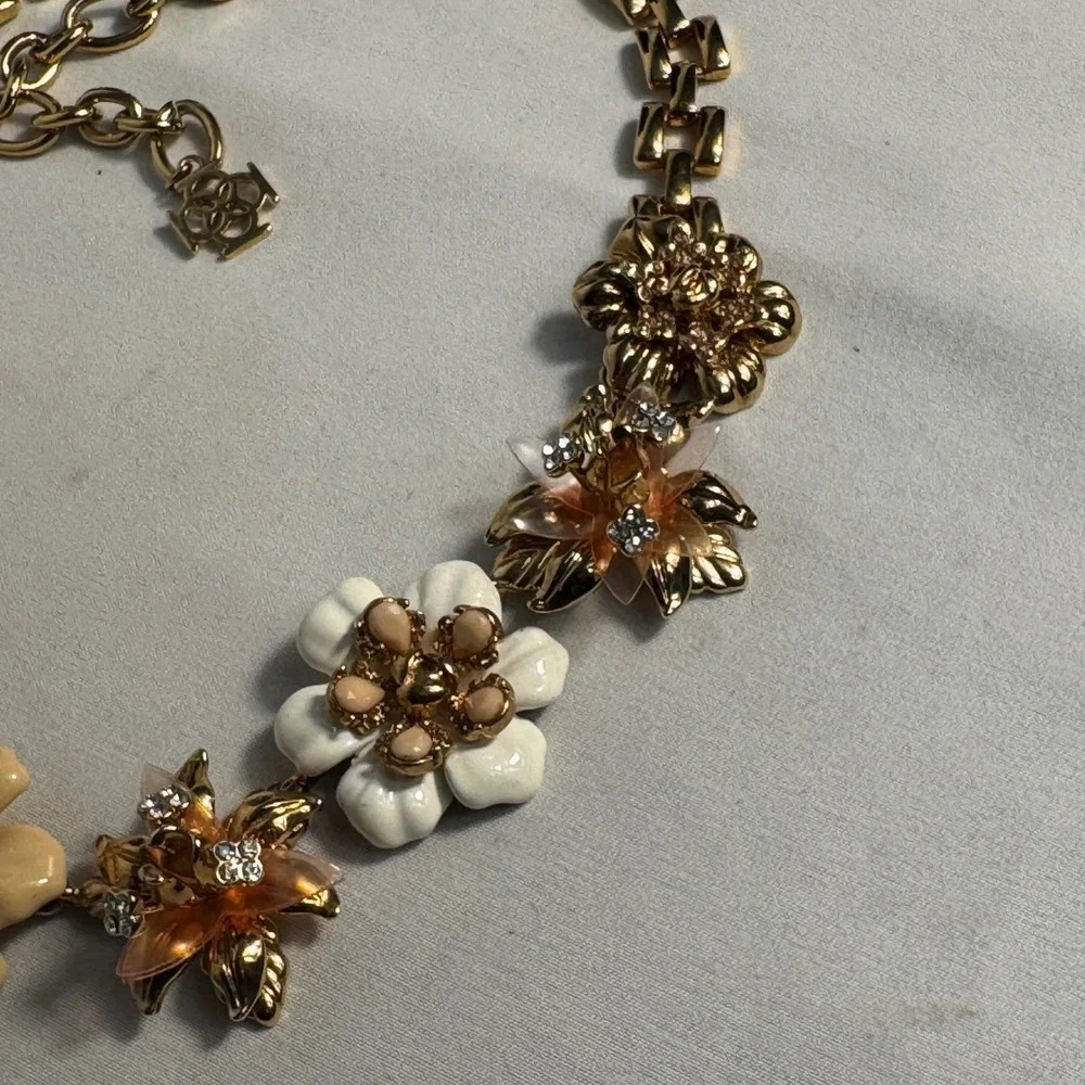 Ann Taylor ann taylor